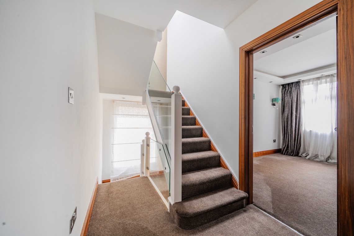 Images for Beaufort Drive, Hampstead Garden Suburb borders