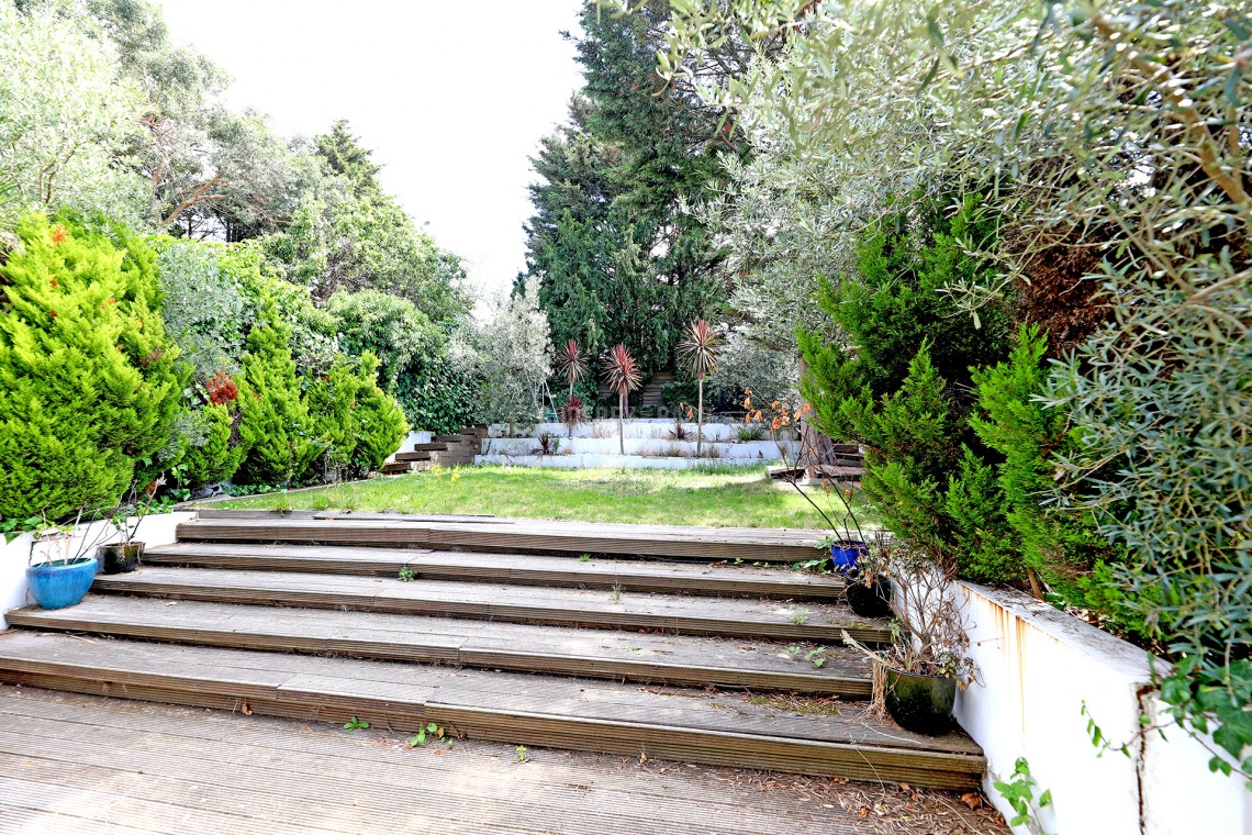 Images for Beaufort Drive, Hampstead Garden Suburb borders