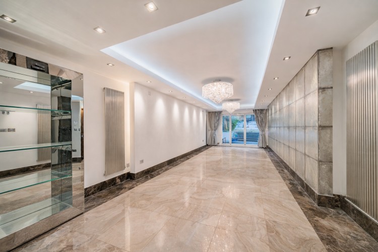 View Full Details for Beaufort Drive, Hampstead Garden Suburb borders