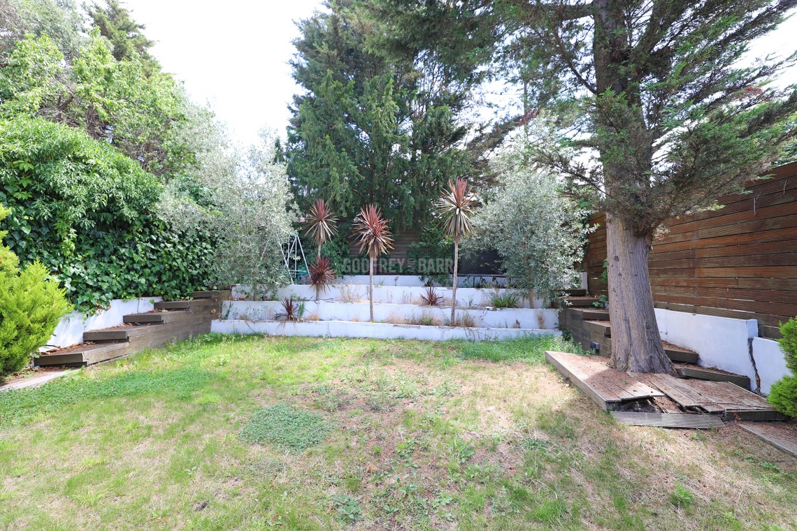 Images for Beaufort Drive, Hampstead Garden Suburb borders