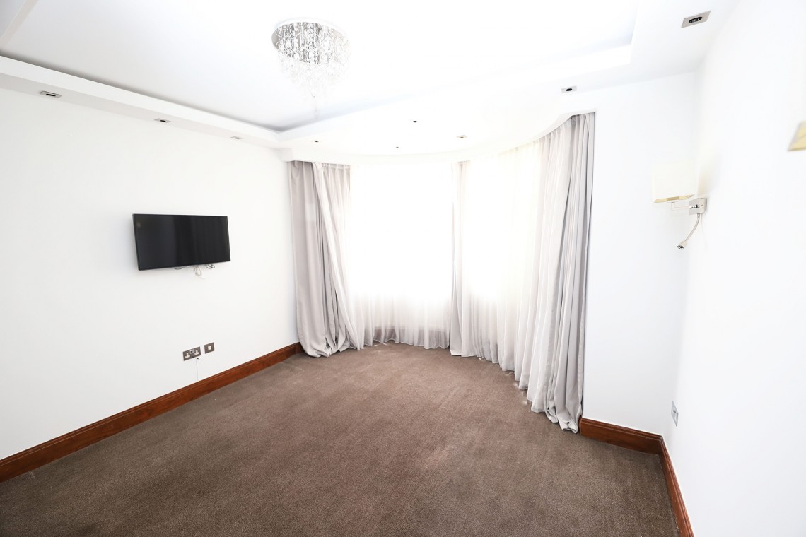 Images for Beaufort Drive, Hampstead Garden Suburb borders