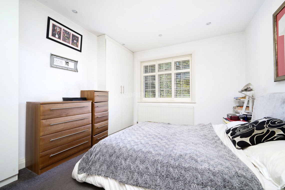 Images for Lawrence Gardens, Mill Hill