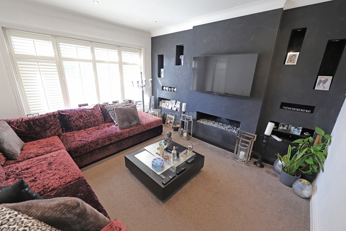 Images for Lawrence Gardens, Mill Hill