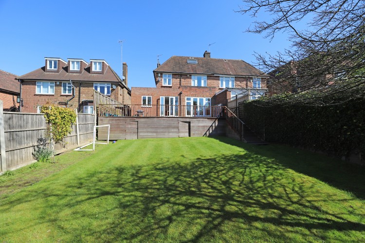 View Full Details for Dorchester Gardens, Hampstead Garden Suburb borders