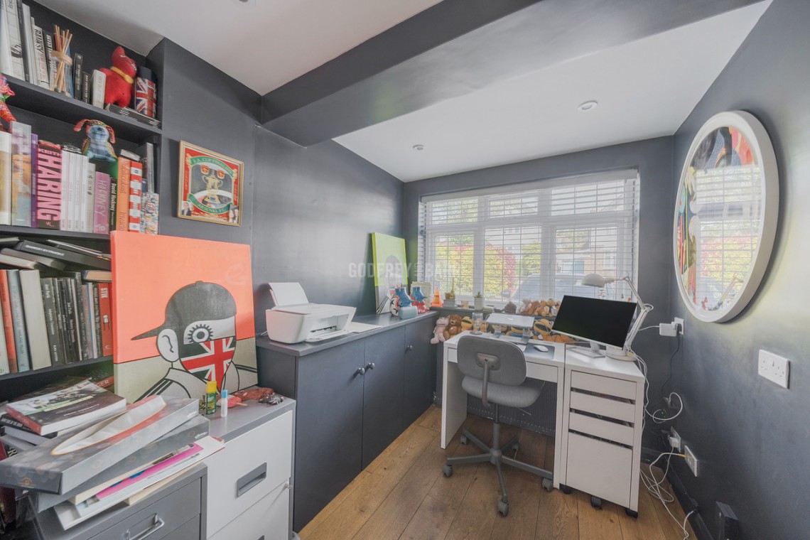 Images for Holmdene Avenue, Mill Hill