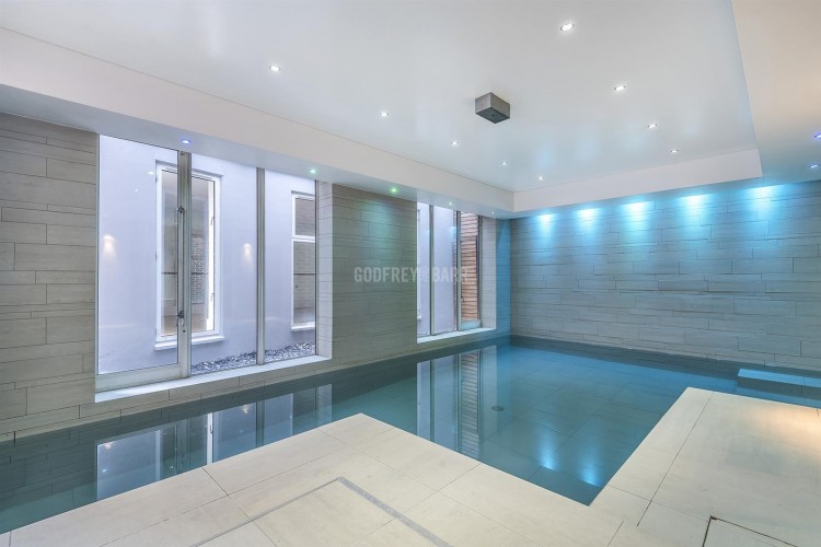 View Full Details for Church Mount, Hampstead Garden Suburb