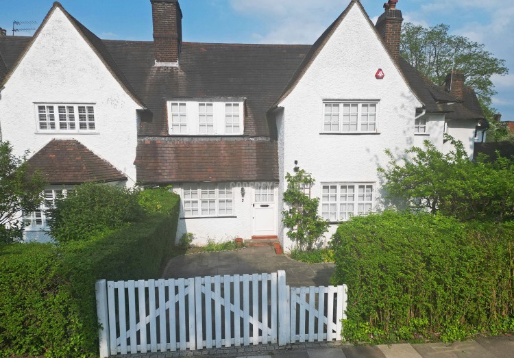 View Full Details for Bigwood Road, Hampstead Garden Suburb