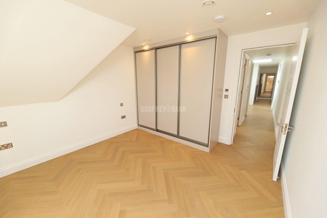 Images for Beechcroft Avenue, Golders Green