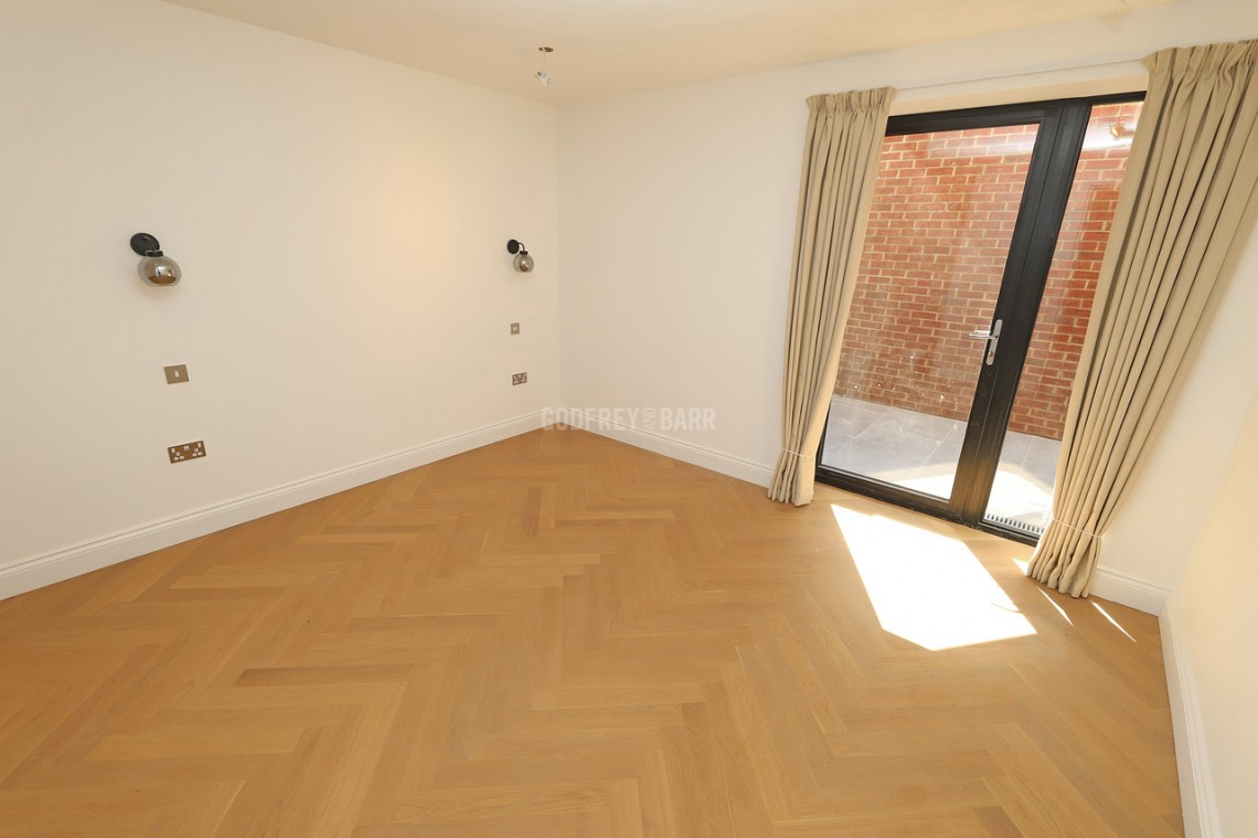 Images for Beechcroft Avenue, Golders Green