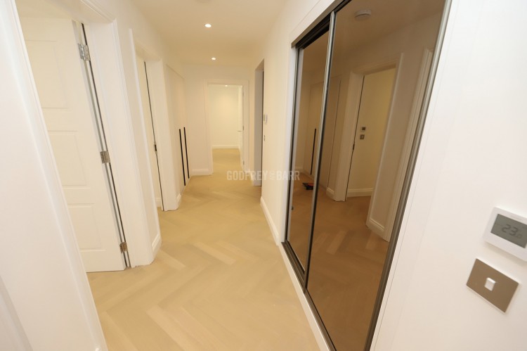 View Full Details for Beechcroft Avenue, Golders Green