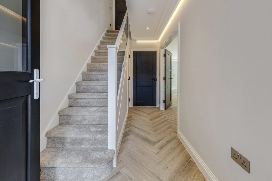 Images for Cobden Hill, Radlett