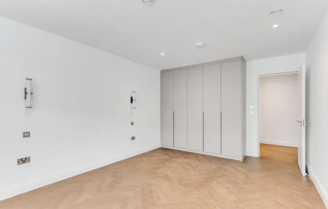 Images for Beechcroft Avenue, Golders Green