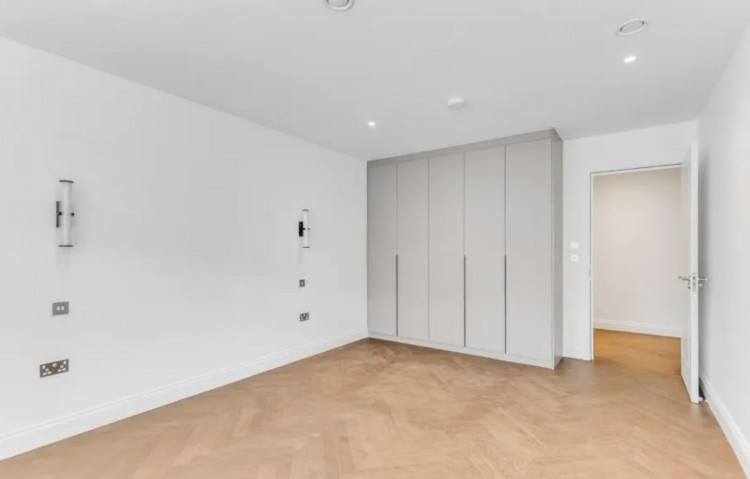 View Full Details for Beechcroft Avenue, Golders Green