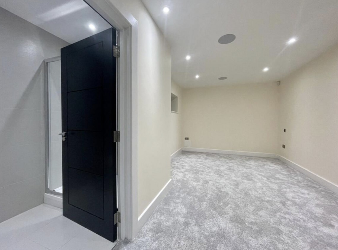 Images for Allum Lane, Elstree, Borehamwood