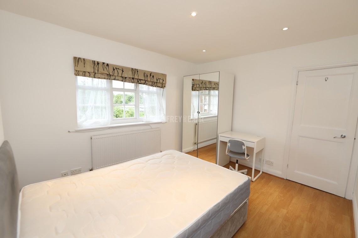 Images for Neale Close, Hampstead Garden Suburb