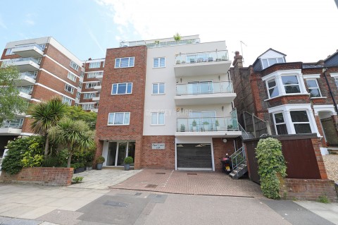 Regents Park Road, Finchley