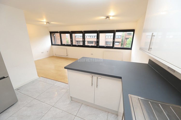 View Full Details for Britten Close, Hampstead Garden Suburb borders/Golders Green