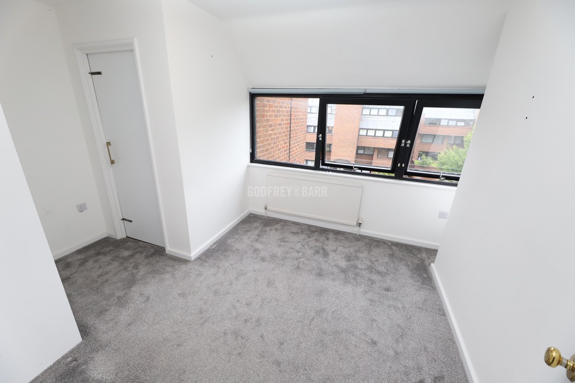 Images for Britten Close, Hampstead Garden Suburb borders/Golders Green