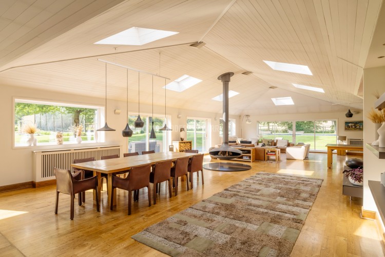 View Full Details for Burtonhole Lane, Mill Hill Village