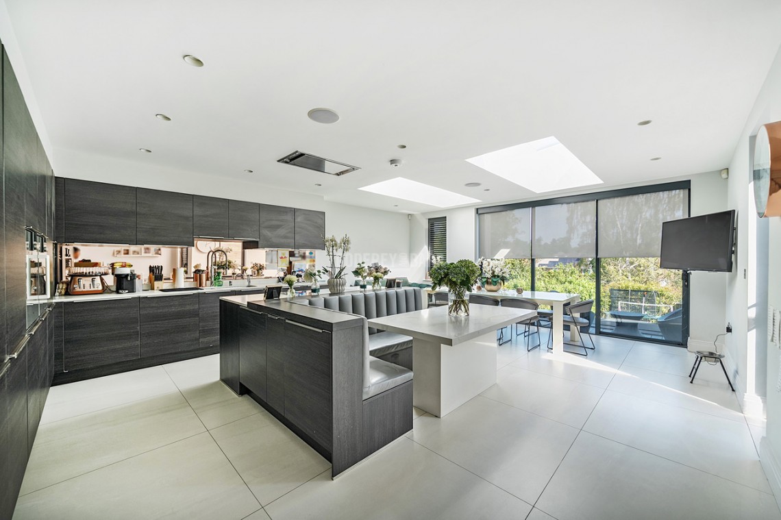 Images for Tretawn Gardens, Mill Hill