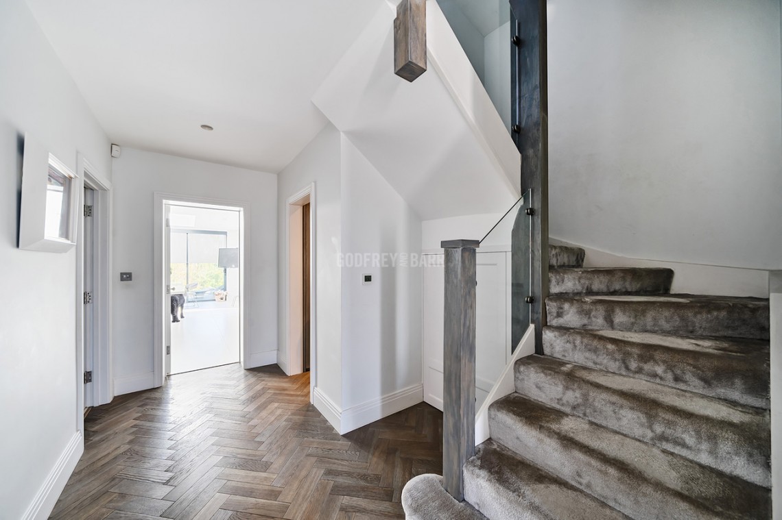 Images for Tretawn Gardens, Mill Hill
