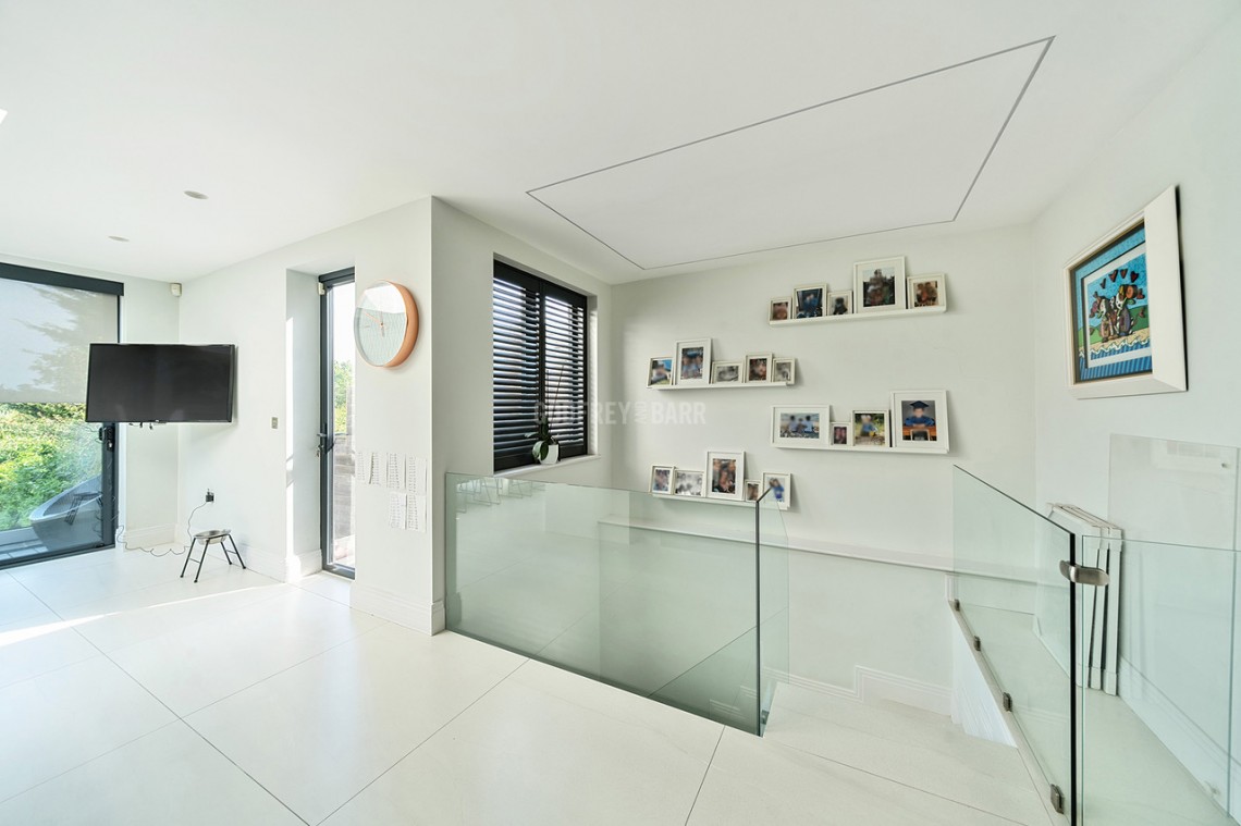 Images for Tretawn Gardens, Mill Hill