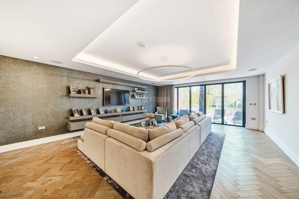 Images for Tretawn Gardens, Mill Hill