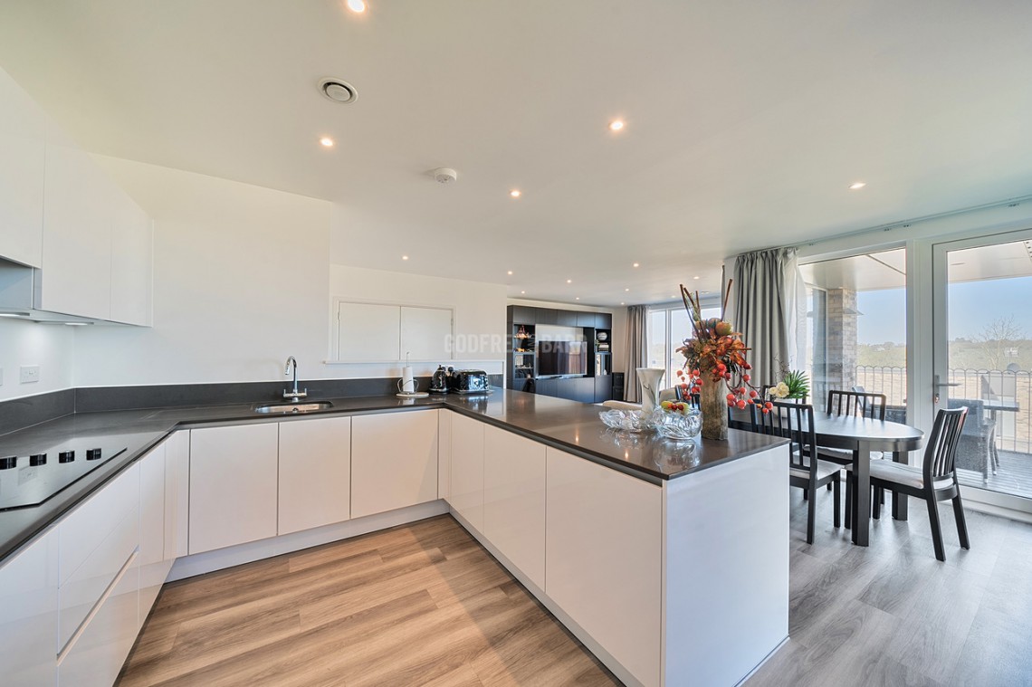 Images for Cornforth Lane, Mill Hill Village