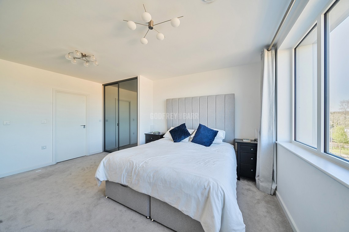 Images for Cornforth Lane, Mill Hill Village