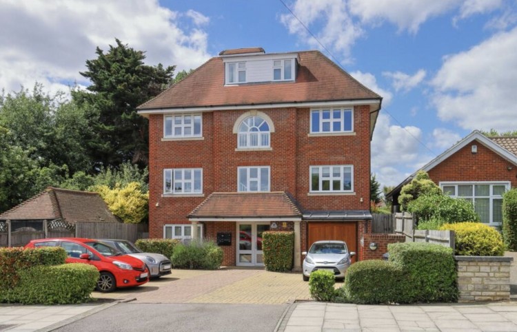View Full Details for Kingsgate Avenue, Finchley