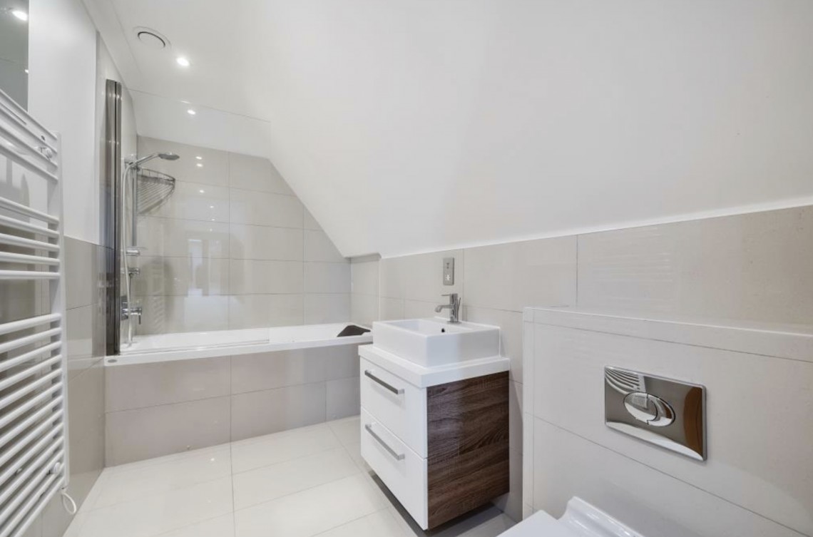 Images for Kingsgate Avenue, Finchley