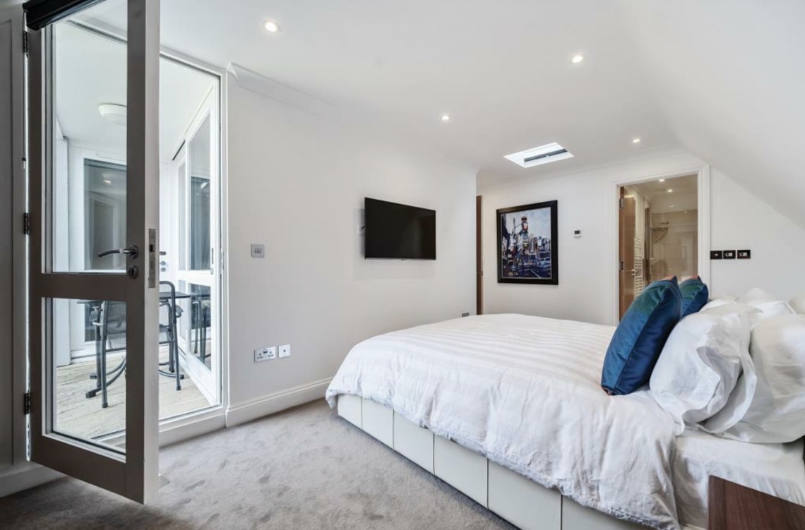 Images for Kingsgate Avenue, Finchley