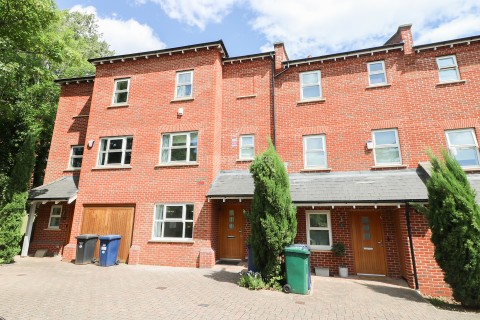 Charles Sevright Way, Mill Hill