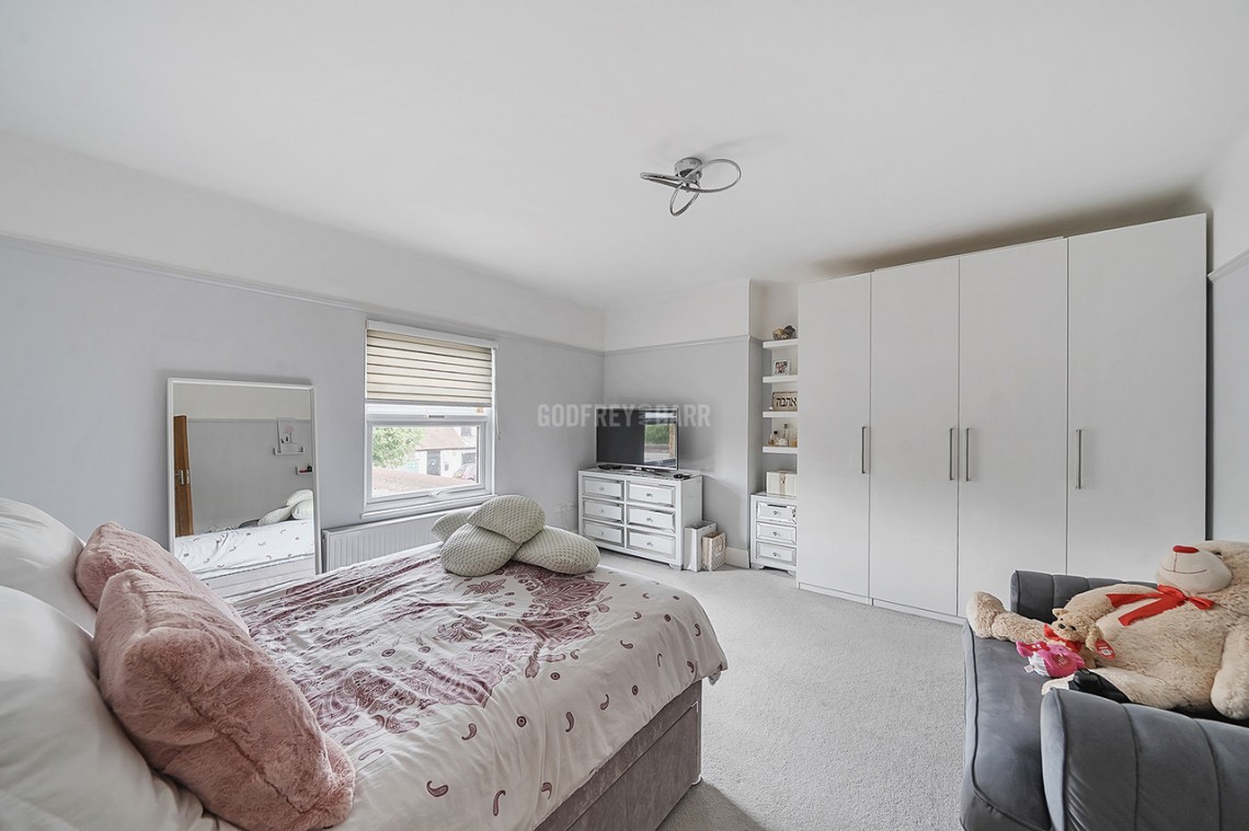 Images for Daws Lane, Mill Hill