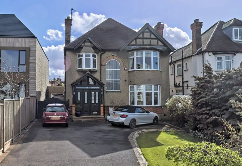 Uphill Road, Mill Hill