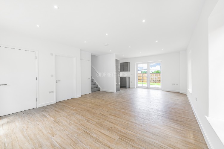 View Full Details for St Vincents Lane, Mill Hill Village