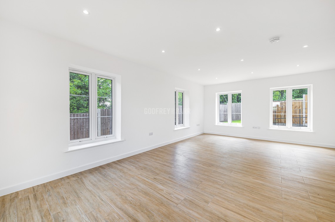 Images for St Vincents Lane, Mill Hill Village