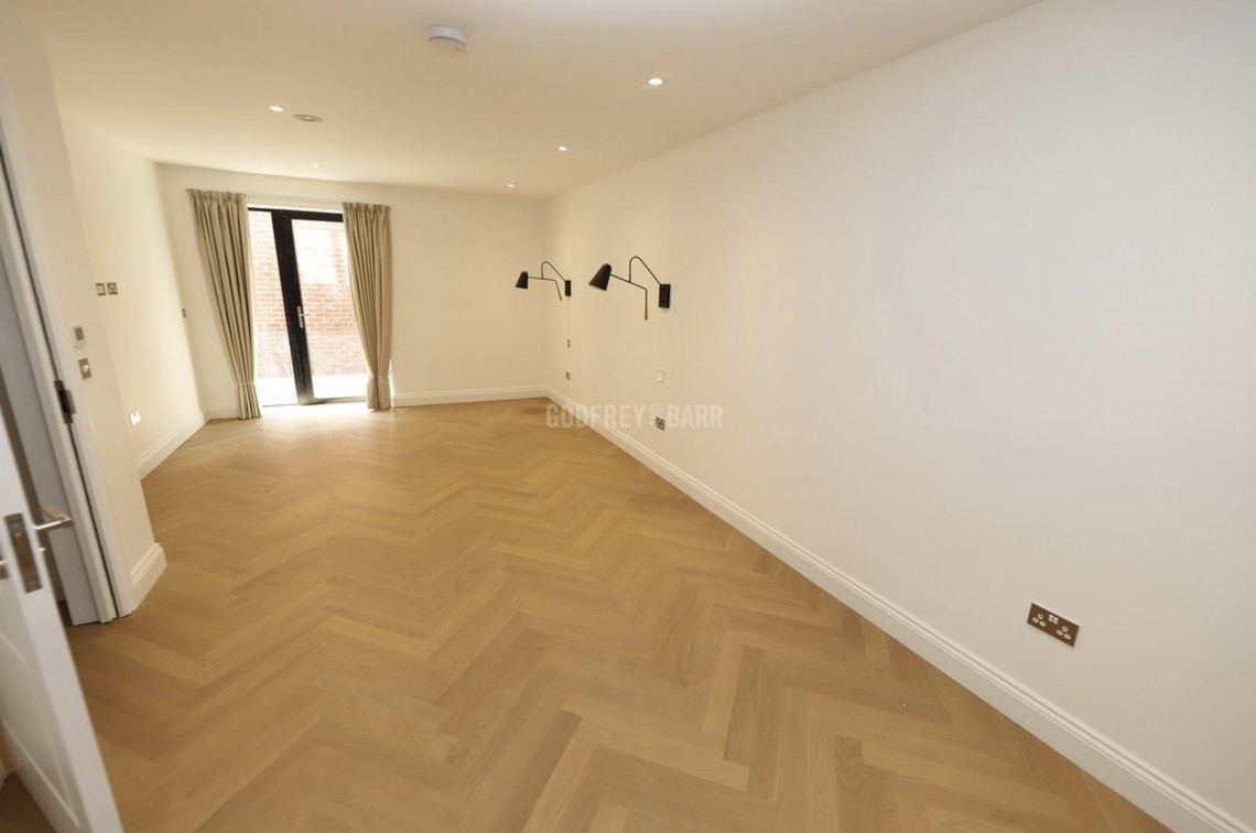 Images for Beechcroft Avenue, Golders Green