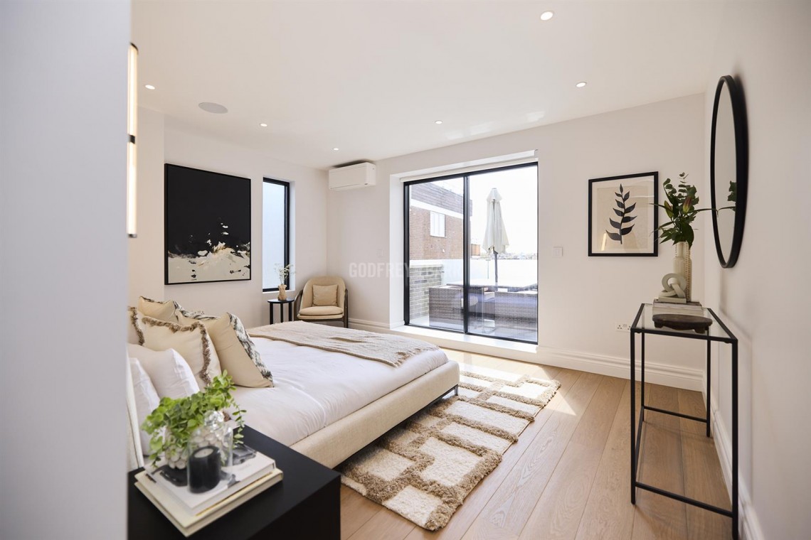 Images for Temple Fortune Lane, Hampstead Garden Suburb
