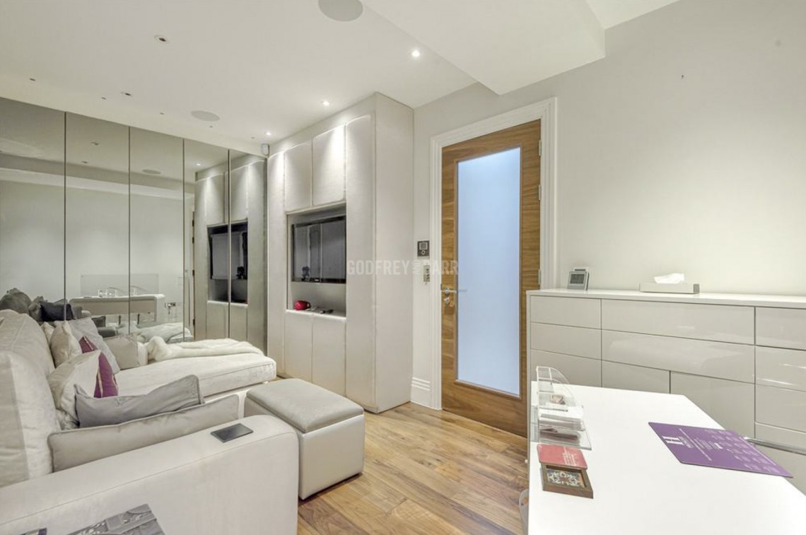 Images for Hammers Lane, Mill Hill