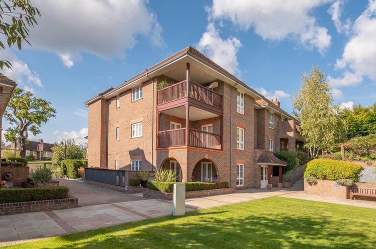 View Full Details for Hammers Lane, Mill Hill