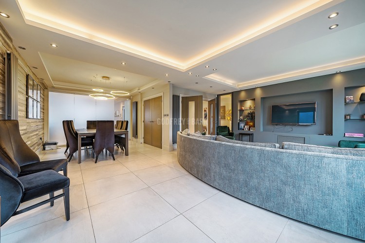 View Full Details for The Reddings, Mill Hill