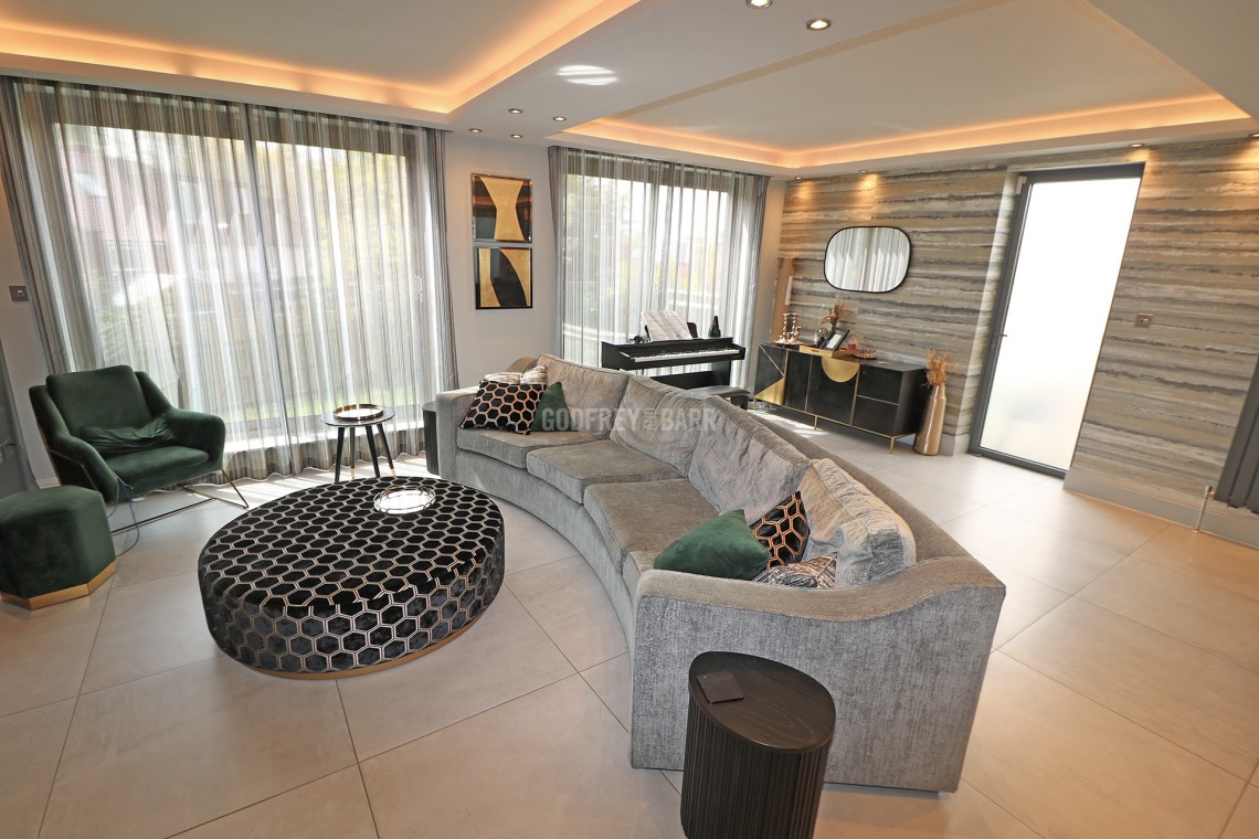 Images for The Reddings, Mill Hill