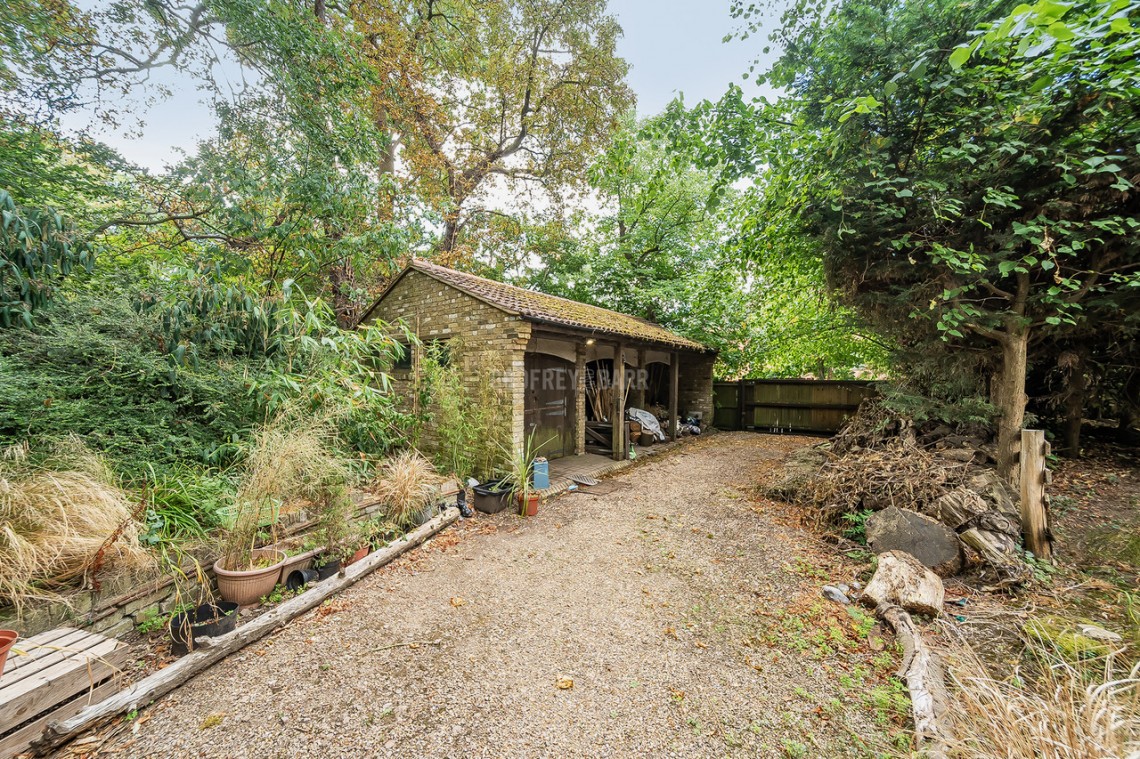 Images for Partingdale Lane, Mill Hill Village