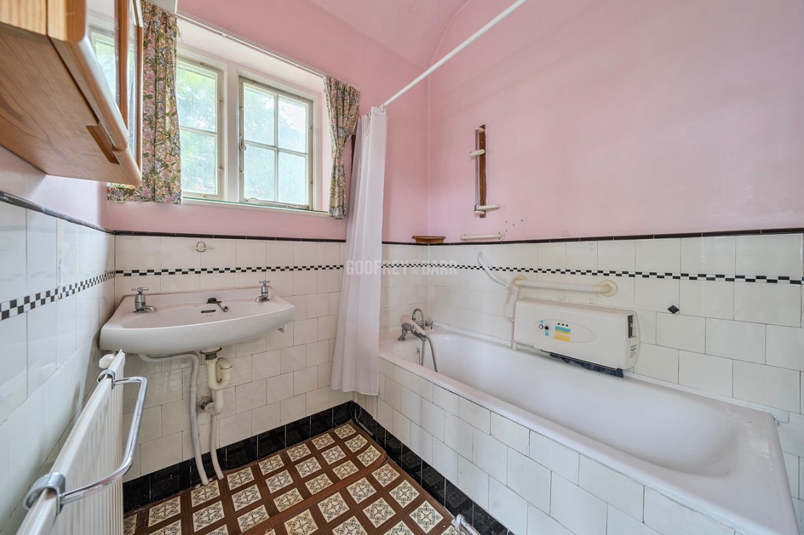 Images for Deansway, Hampstead Garden Suburb