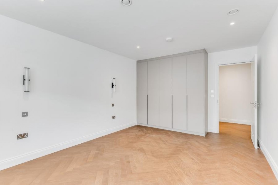 Images for Beechcroft Avenue, Golders Green
