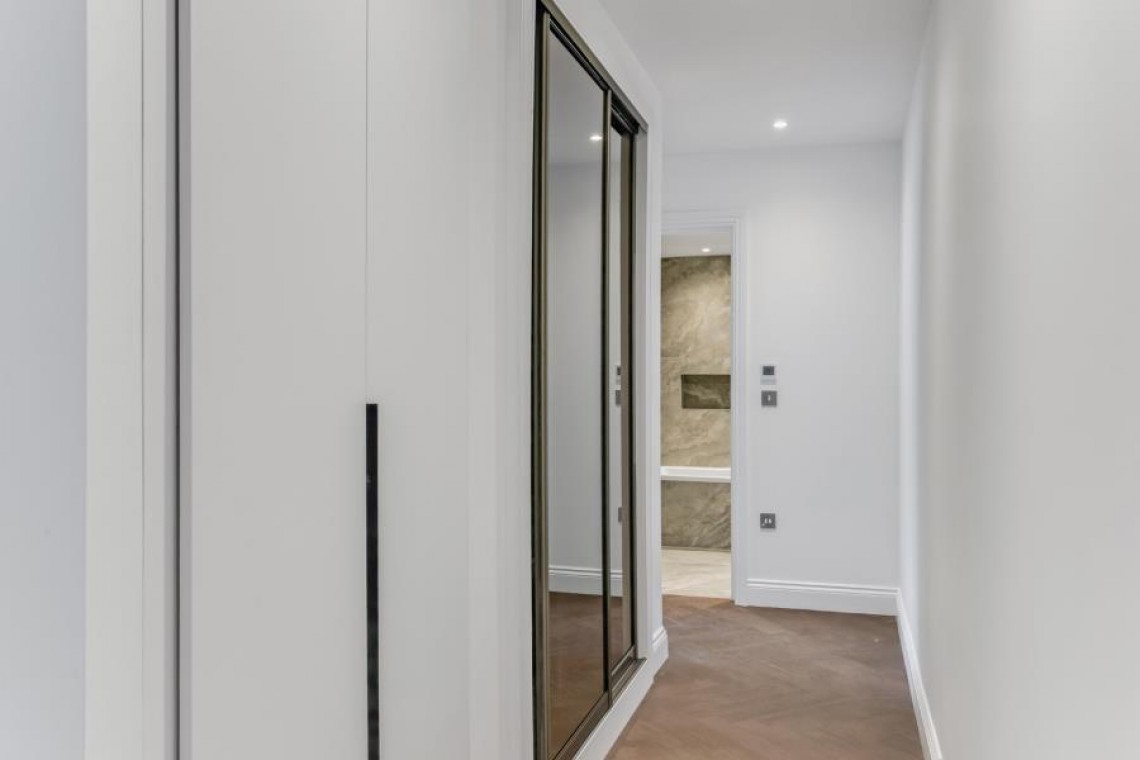 Images for Beechcroft Avenue, Golders Green