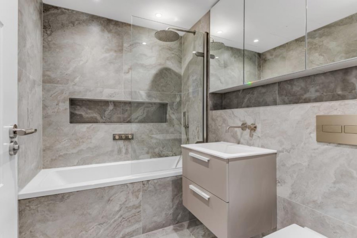 Images for Beechcroft Avenue, Golders Green