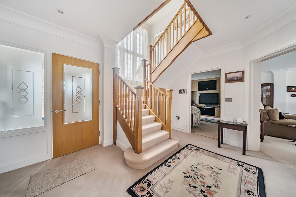 Images for Eleanor Crescent, Mill Hill Village