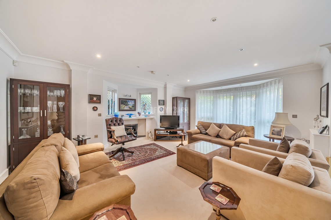 Images for Eleanor Crescent, Mill Hill Village